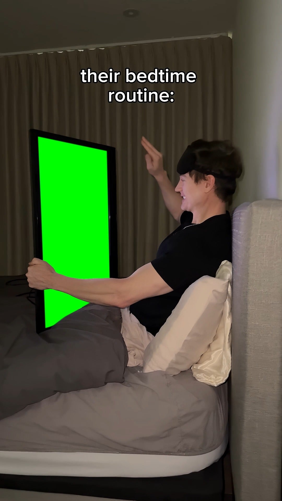 Why I Never Get Quality Sleep Giant Screen meme (Green Screen)