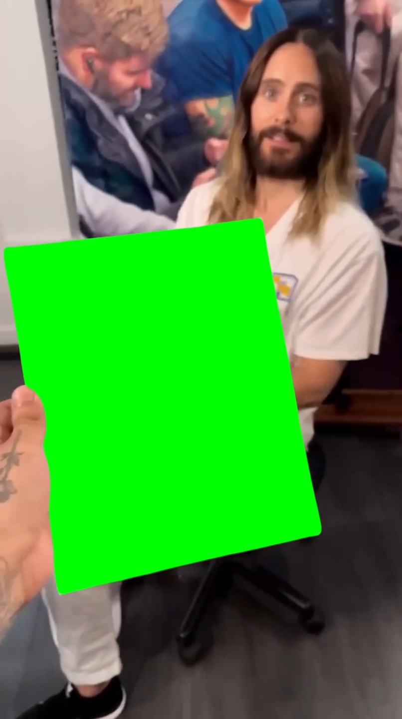 Jared Leto reacts to a painting of himself (Green Screen)