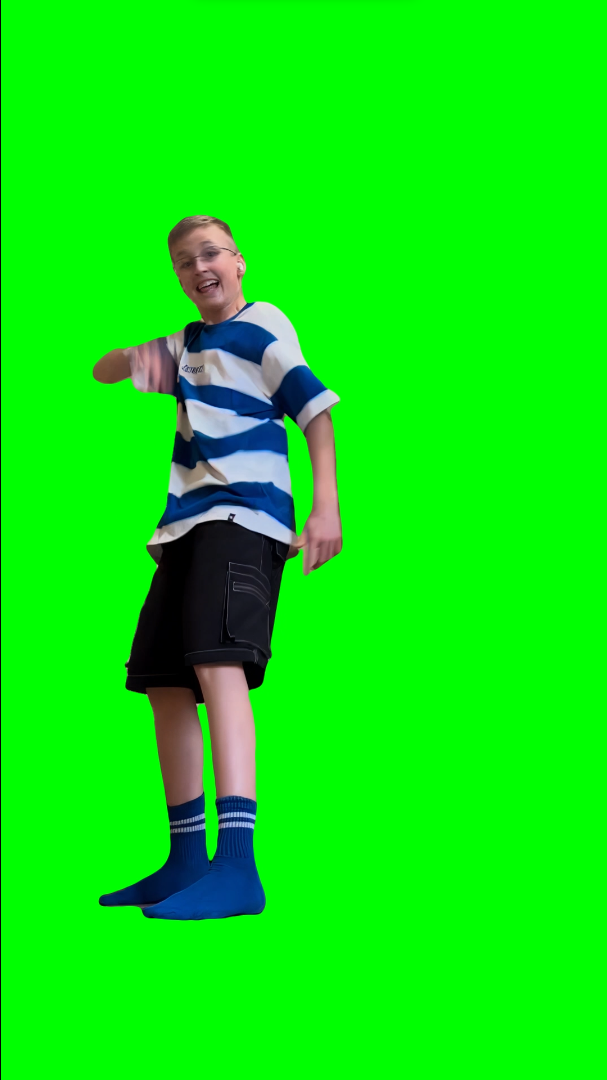 Kid dancing to Shooting Stars meme - Danya Merkulov (Green Screen)