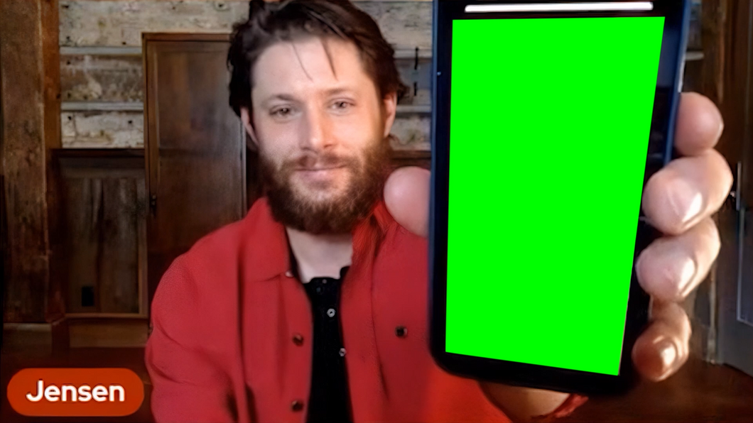 Jensen Ackles shows a meme on his phone (Green Screen)